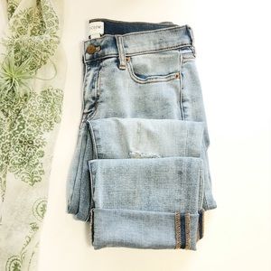 J Crew Key West Light Wash Boyfriend Cut Jeans 27